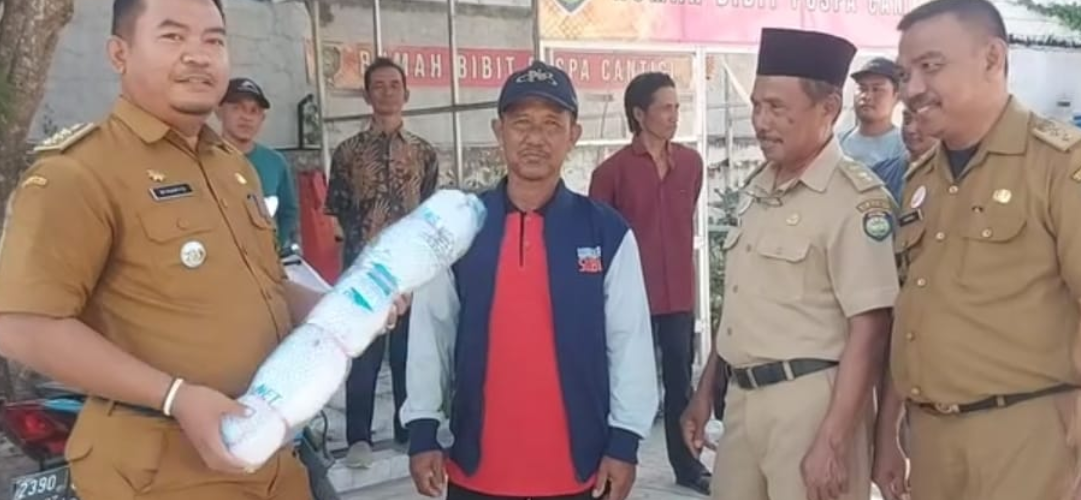 Pemkab Beri Bantuan Alat Tangkap Ikan pada Nelayan di Cantigi