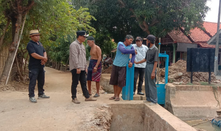 Camat Cantigi Gercep Aduan dari Warga Terkait Irigasi Pertanian Blok Karangmalang Desa Cemara