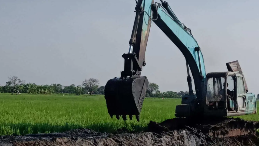 Proyek Normalisasi Desa Cemara Wetan Cantigi Sangat Membantu Pengairan Masyarakat Sekitar