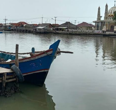 Pedagang Ikan Dan Udang desa cemara